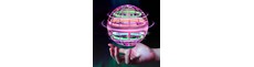 Hover Orb flyvende bold med RGB lys - Ø8,5 cm, lilla, perfekt til børn og barnlige sjæle