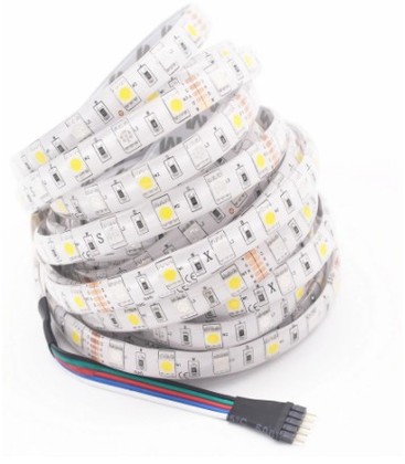 En 12V RGB+WW LED strip der viser de tekniske komponenter som ikke tåler ekstrem varme.