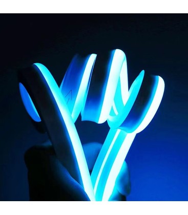 Nærbillede af RGBIC Neon Flex der viser den fleksible silikoneoverflade.